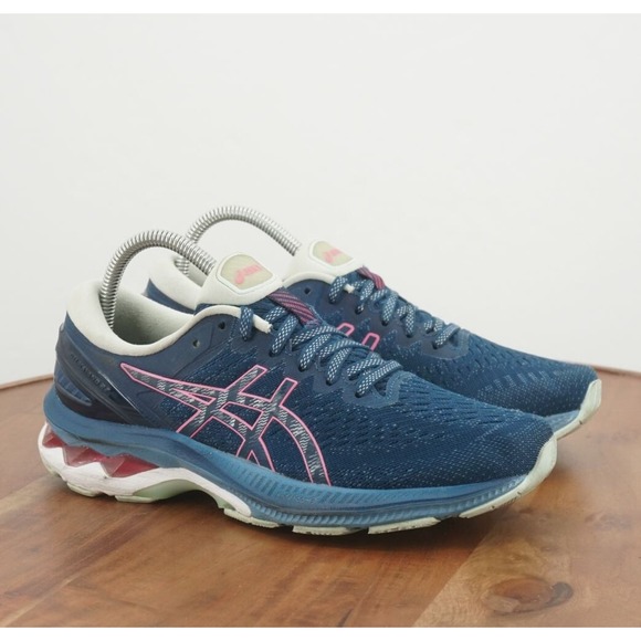 Asics Women's Gel Kayano 27 Light Blue Pink - Picture 1 of 9